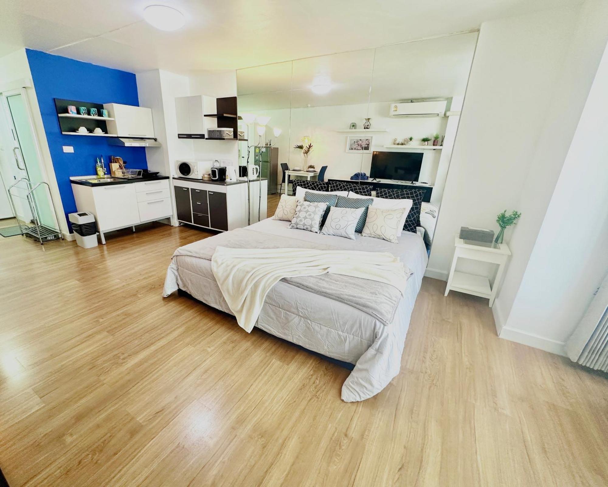 Cozy B At Nimman Studio Room In Condominium Чиангмай Экстерьер фото