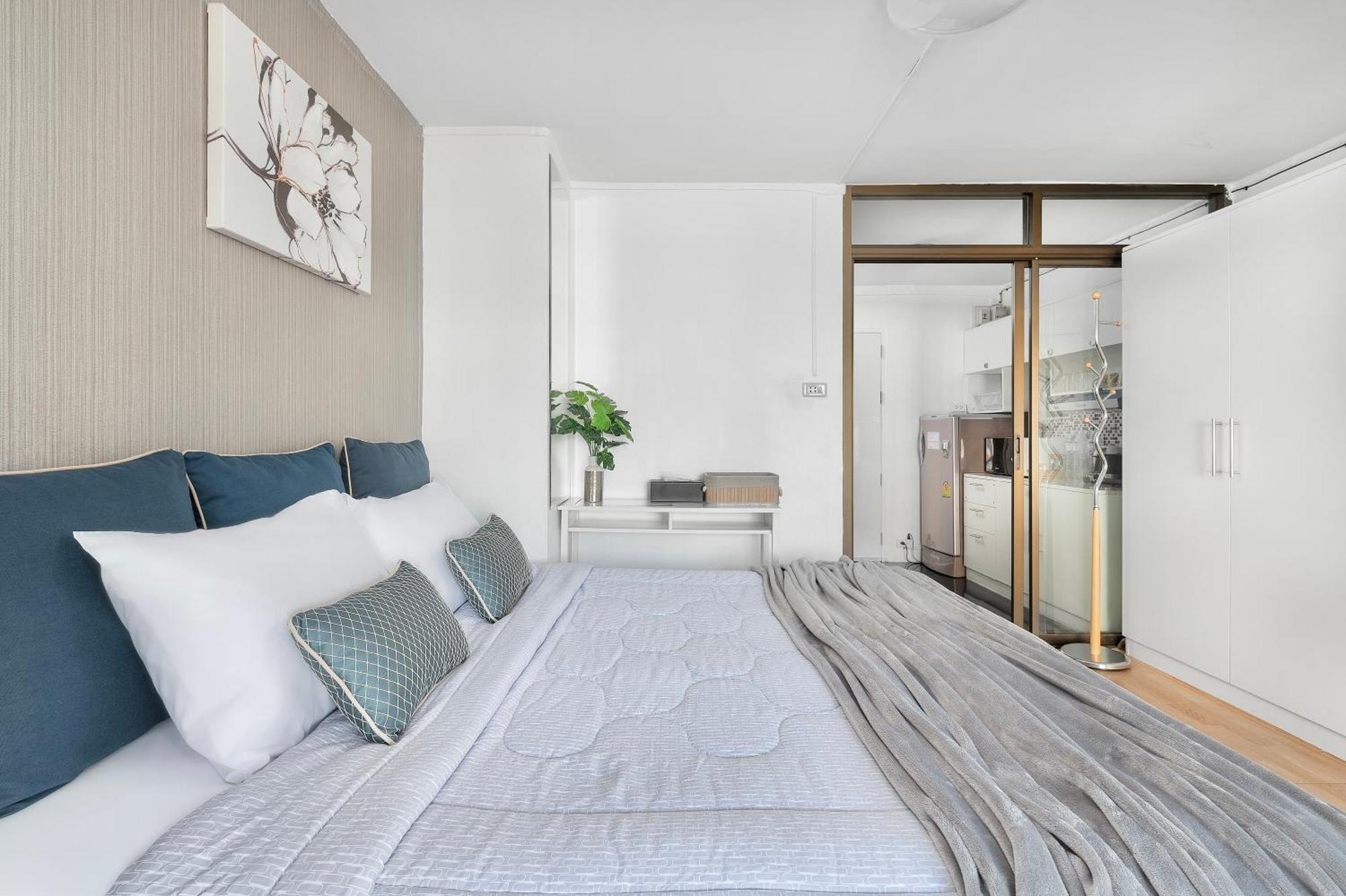 Cozy B At Nimman Studio Room In Condominium Чиангмай Экстерьер фото